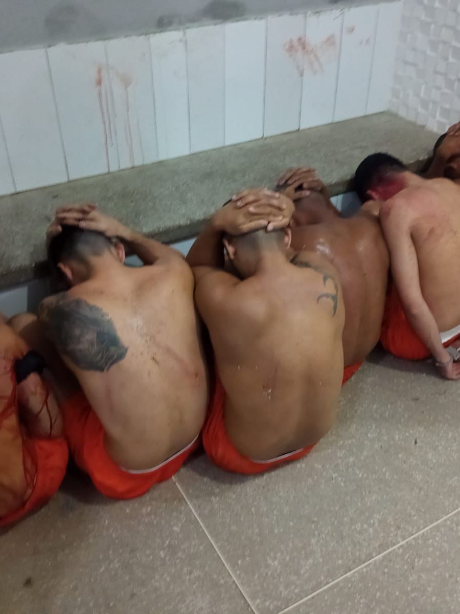 Policiais são feitos de reféns durante rebelião em&nbsp;penitenciária